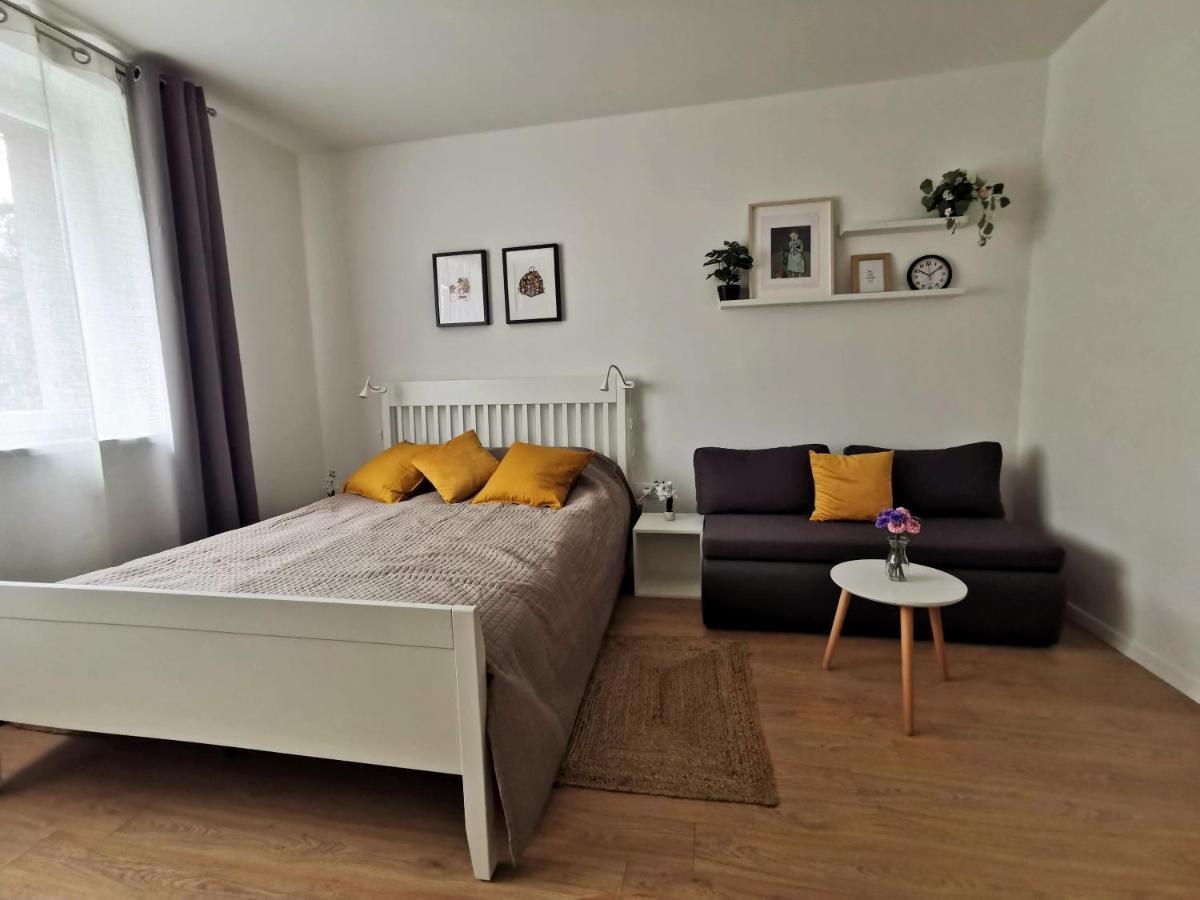 Studio Apartman Mirta I Varaždin Esterno foto